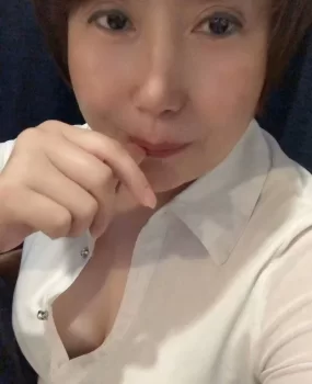 西安短发韵味熟女