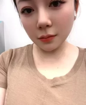 普陀咪咪翘臀肤白貌美