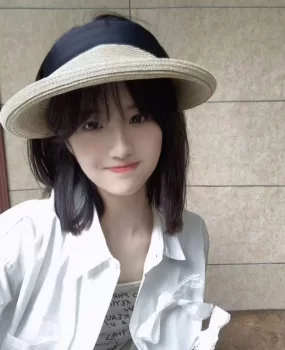 纯欲天花板肤白貌美