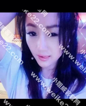 漂亮可人身材不错小嫩穴