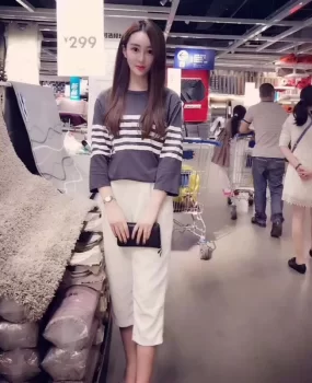 可选人，妹子年轻听话不催，去过两回。