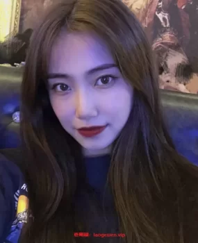 前KTV陪酒妹妹三点粉嫩