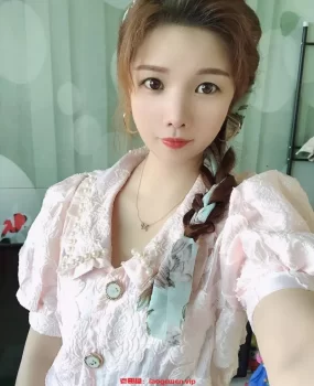 重庆性感少妇，肤白貌美极度配合